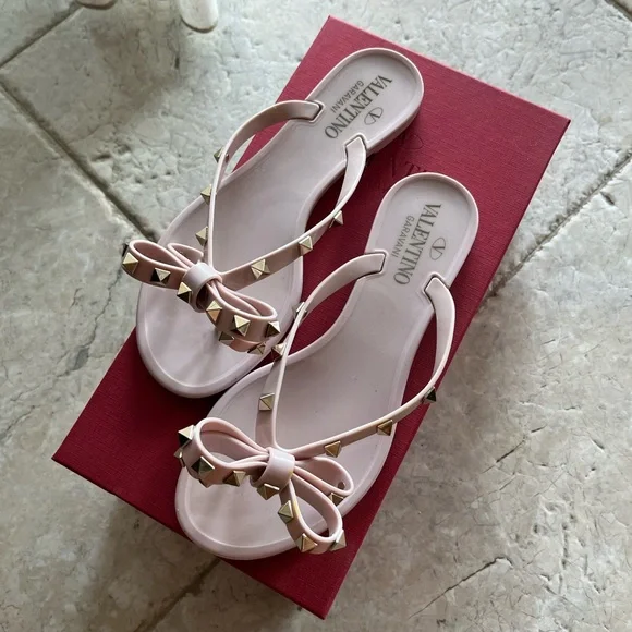 VALENTINO RUBBER ROCKSTUD THONG - Picture 2 of 8